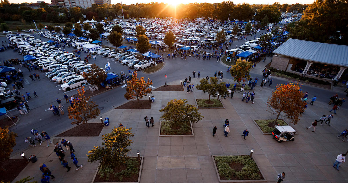 Reminder: Park your vehicle to make room for Wildcat fans