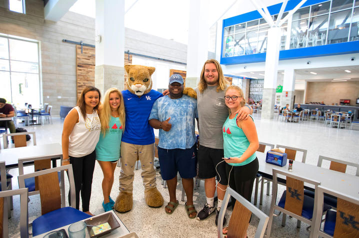This is a photo of the Wildcat with UK students on the first day of classes. 