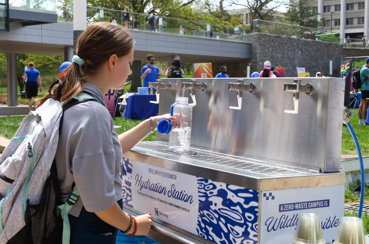 UK students using the Hydration Station at the 2024 Fresh Check Day. Photo by Bree Walton.