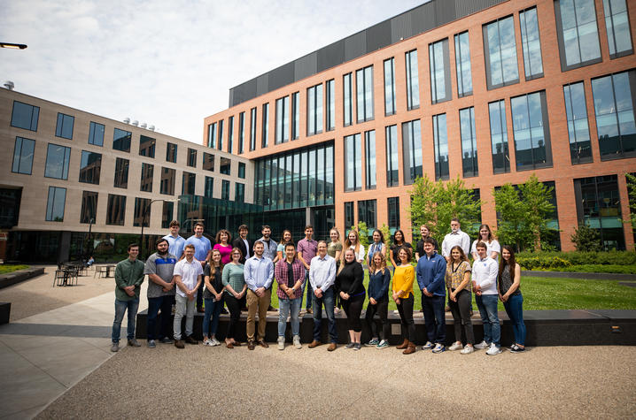 Members of the Gentry and Sun laboratories on May 19, 2021. Photo by Pete Comparoni | UKphoto