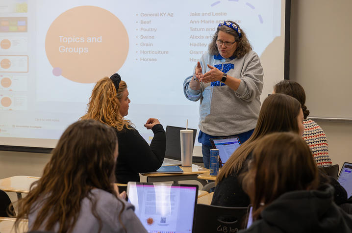 Rebekah Epps presenting  Rebekah Epps presenting