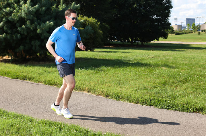 Gouge is now able to add activity back to his routine. He’s not worried about his daily running streak anymore; his plans and priorities have shifted. Carter Skaggs | UKPhoto