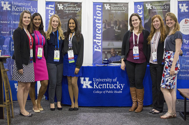 7 students surrounded by University of Kentucky paraphernalia 