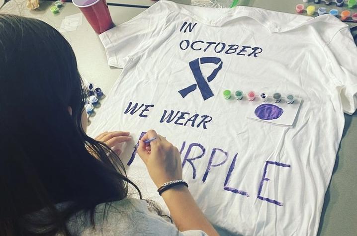 On Oct. 17 the VIP Center encouraged everyone to wear purple to support survivors of domestic violence. Photo by Lenzi Dodgen.