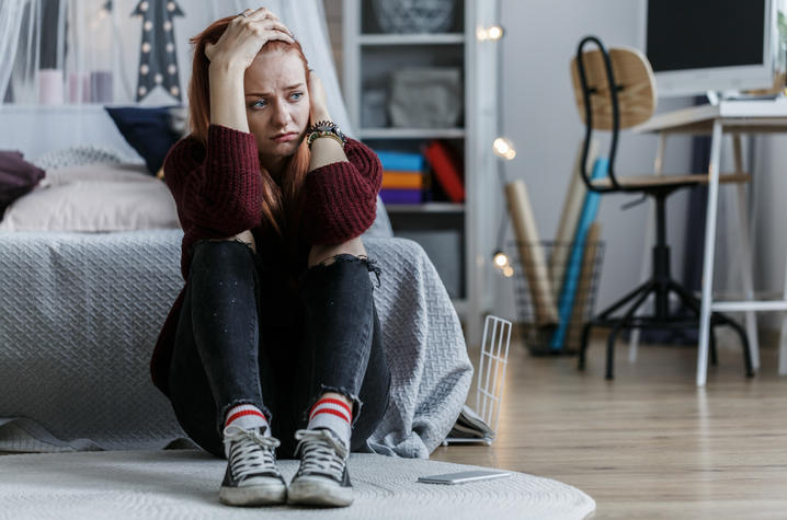 Image of sad young girl