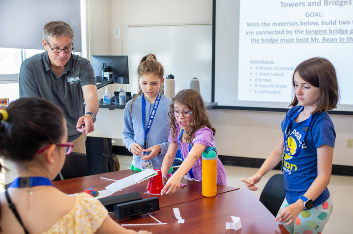 UK STEM Experiences goal is to expose students to a variety positive learning experiences and career options in the STEM fields. Photo by Amanda Nelson.