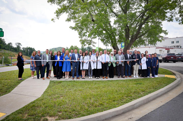 Image of a group of people at a ribbon cutting ceremony at AdventHealth in Manchester, KY