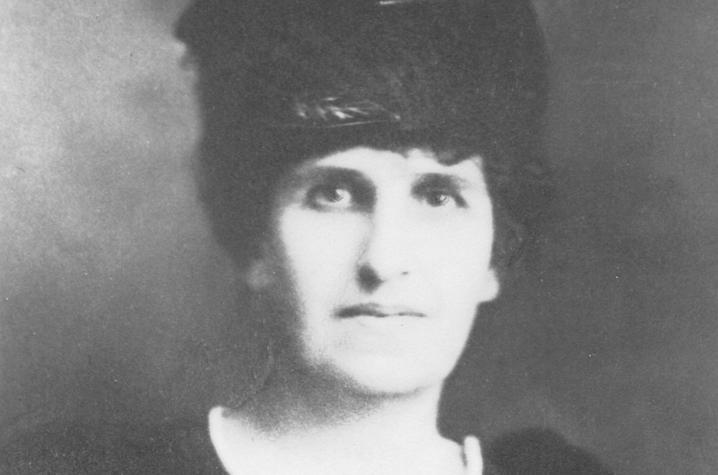 black and white photo of Belle C. Gunn
