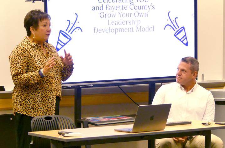UK Center for Next Generation Leadership Executive Director Lu Young and Kentucky Commissioner of Education Jason Glass at the first meeting with participants in the Next Generation Executive Urban Leadership Academy. 