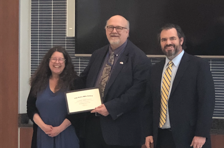 The Academic Ombud Office receiving an award at the 2019 DRC recognition ceremony.