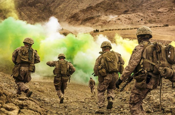 U.S. Marines run to firing positions during live-fire training in Jordan as part of Eager Lion. Photo By Staff Sgt. Dengrier Baez