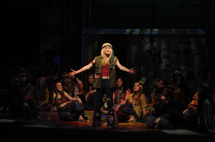 photo of Patrick Garr performing in UK Theatre's "Hair"