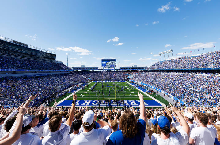 picture of fans at Kroger Field