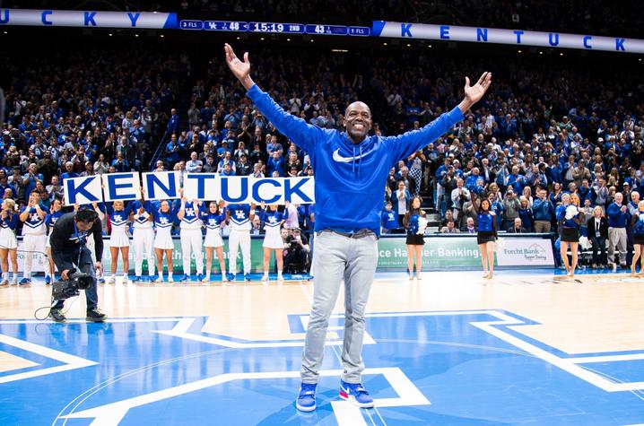 Image of Tony Delk on the court at Rupp Arena