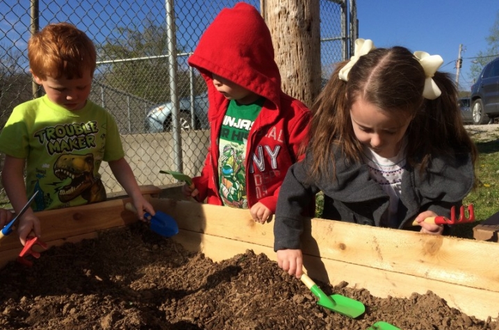 Students starting the winter garden at Pikeville Elementary School