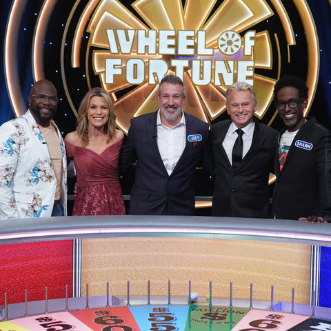 Joey Fatone is spinning his luck during Celebrity Wheel Of Fortune! Watch him compete for a chance to win $1M for Barnstable Brown Diabetes Center.  