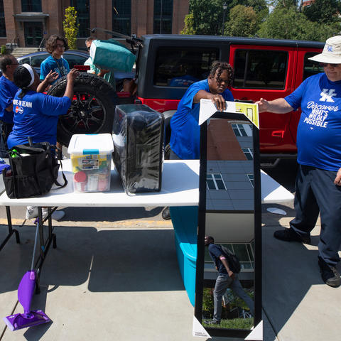 This is a photo of UK Volunteers Helping with Move-In 2019.