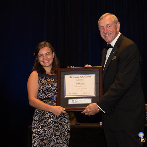photo of Angela Jones at Astronaut Scholars Foundation Innovators Gala being presented award