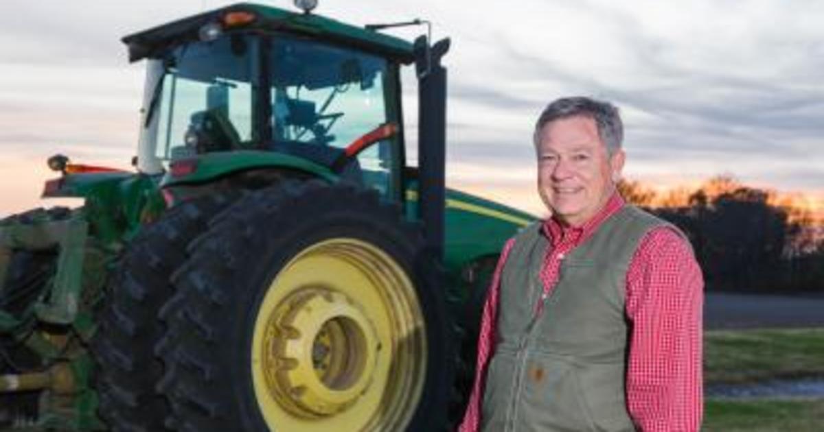 Halcomb Receives UK Wheat Science Group Service Award | UKNow
