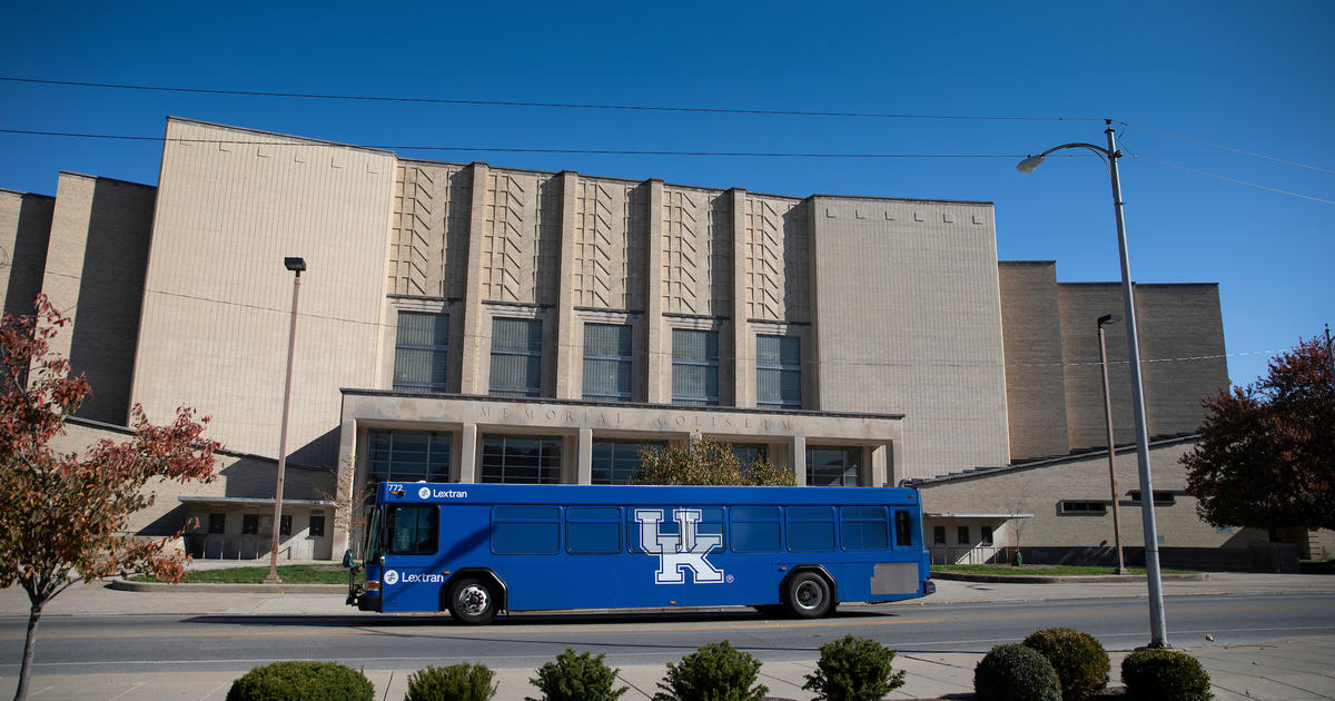 UK Women's Basketball Team Commemorates Adamstown UKNow