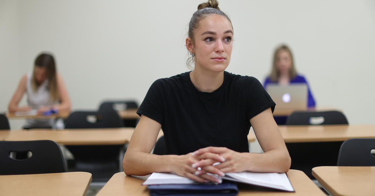 Star Sprinter Abby Steiner’s Strong Academic Finish Sets Stage for Future Career Star Sprinter Abby Steiner’s Strong Academic Finish Sets Stage for Future Career