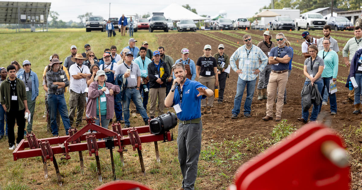 UK Center for Crop Diversification celebrates 25 years helping farmers, small businesses thrive
