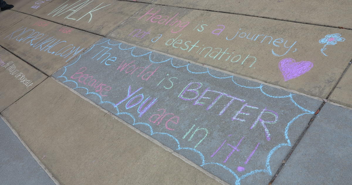 UK HealthCare ‘Chalk the Walk’ promotes hope and QPR suicide prevention training