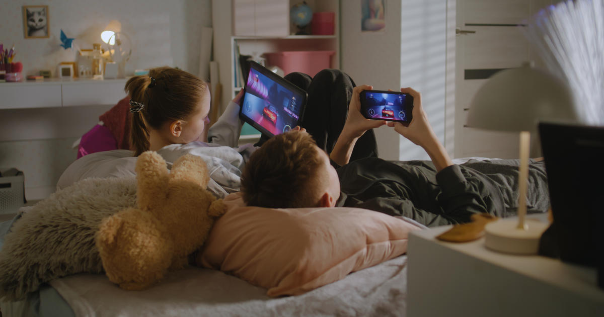 Snowed in and logged on: Screen time tips for families