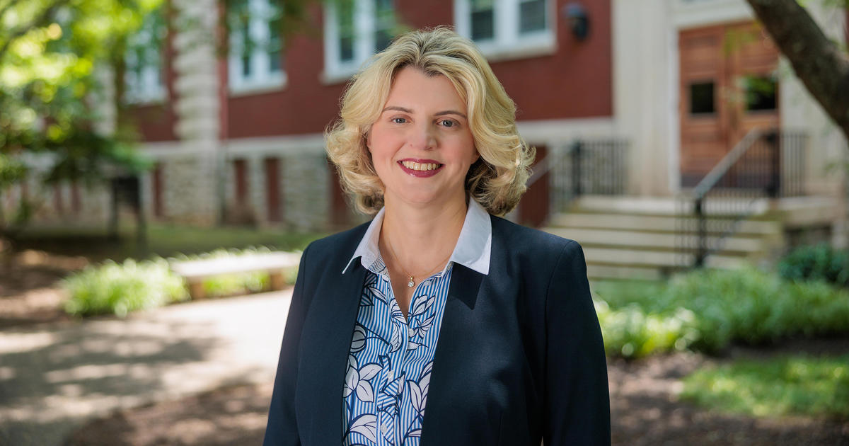 Jennifer Hunter named UK associate dean for extension and director of the Kentucky Cooperative Extension Service