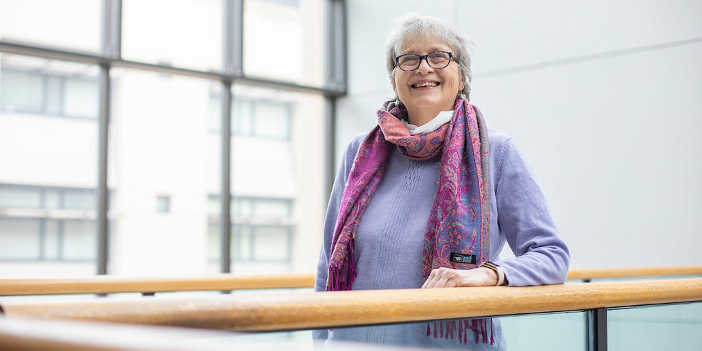 Social Workers Help Patients Find Light After Cancer Diagnosis - Vimarsana News