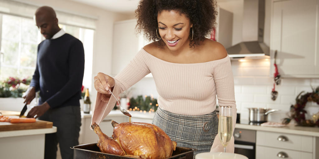 How to Safely Prepare Your Thanksgiving Turkey - Vimarsana News