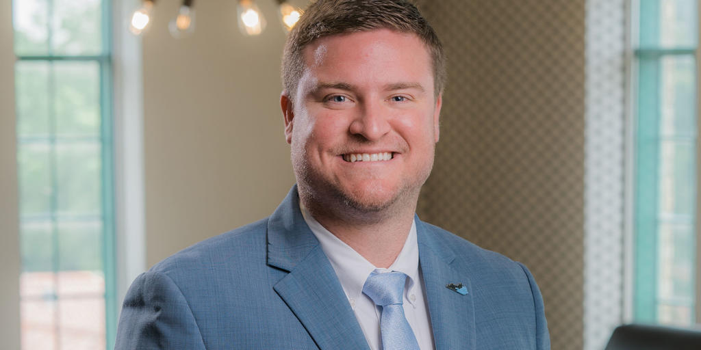 Advancing Kentucky: UK alumnus Colby Hall working to better his Appalachian home - Vimarsana News