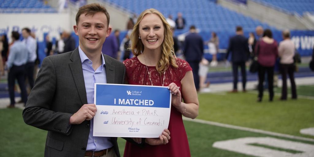 UK College of Medicine Celebrates Match Day, Including First Ceremony at Bowling Green Campus - Vimarsana News