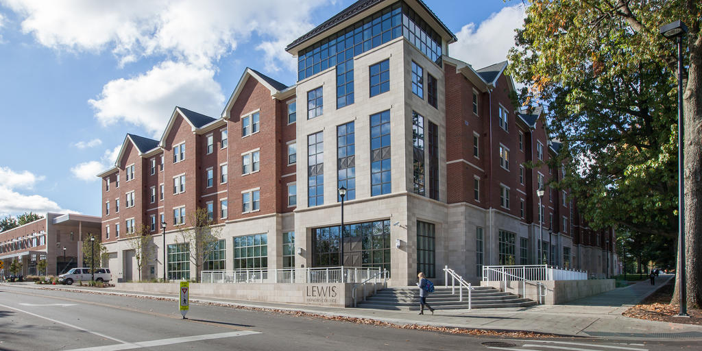 5 Things to Know About the UK Lewis Honors College - Vimarsana News