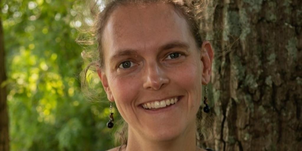 Hall's 'Sown in the Stars' receives 2023 Henry Clay Public Service Award - Vimarsana News