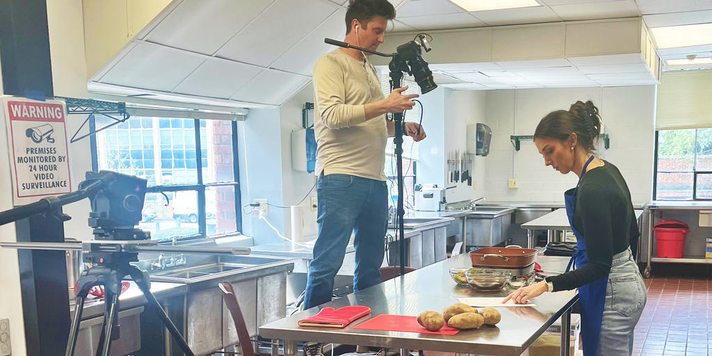 cookingvid.jpg?itok=g1YBsKkb