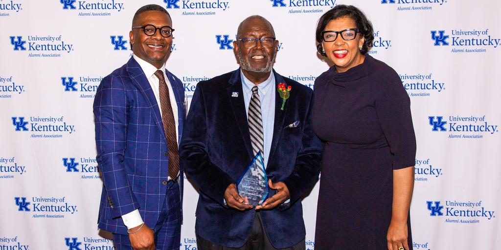Applications now open for Emmett P. 'Buzz' Burnam Inclusive Excellence and Expansion Impact Awards - Vimarsana News