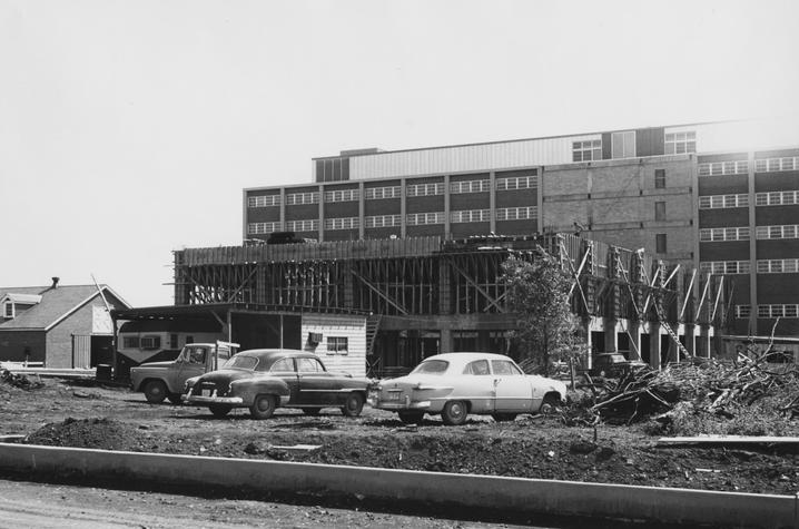 construction of UK Chandler Medical Center