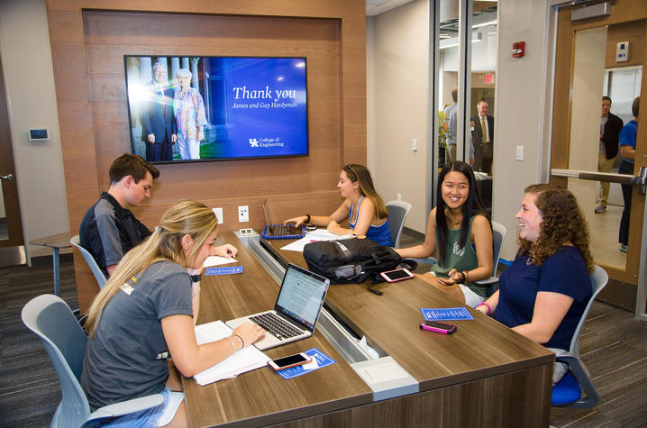 Photo of students in the James and Gay Hardymon Center for Student Success.