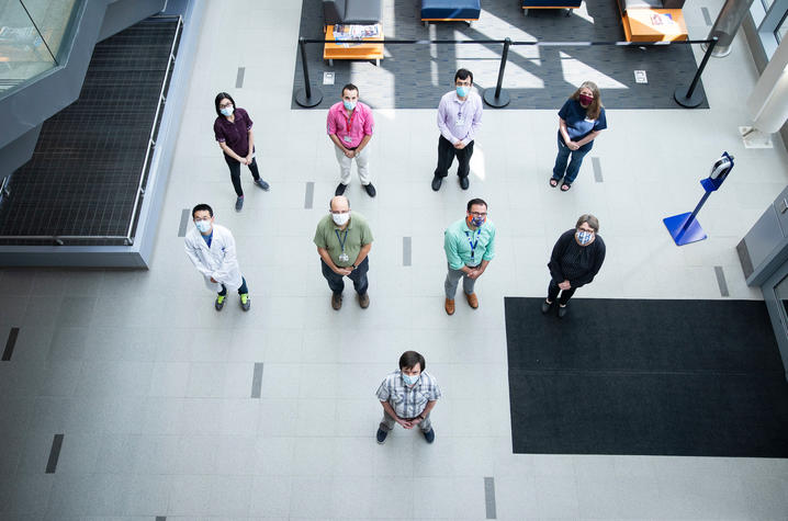 COVID-19 thrombosis research team includes: (left to right) back row: Martha Sim, Hammodah Alfar, Muhammad Gul and Melissa Hollifield; middle row: Xian Li, Wally Whiteheart, Zach Porterfield and Beth Garvy; front: Jeremy Wood. Pete Comparoni | UK Photo.