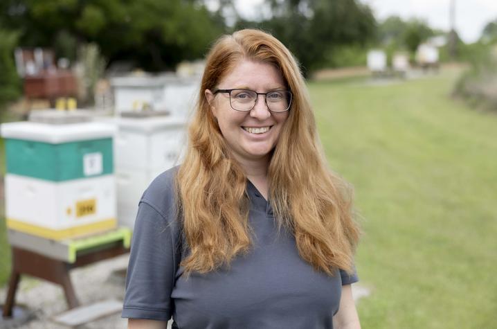 Kentucky state apiarist Amanda Skidmore 