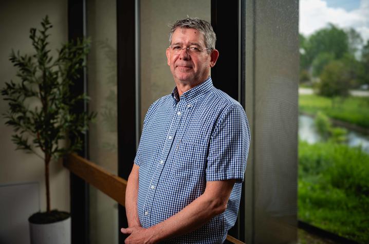 Dan Howe University Research Professor MG-CAFE Dan Howe University Research Professor MG-CAFE