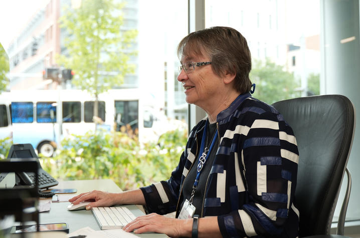 Photo of Linda Van Eldik