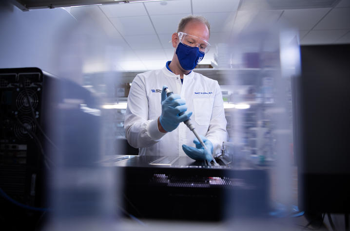 Mark Ebbert in his lab on August 5, 2021. Pete Comparoni | UK Photo
