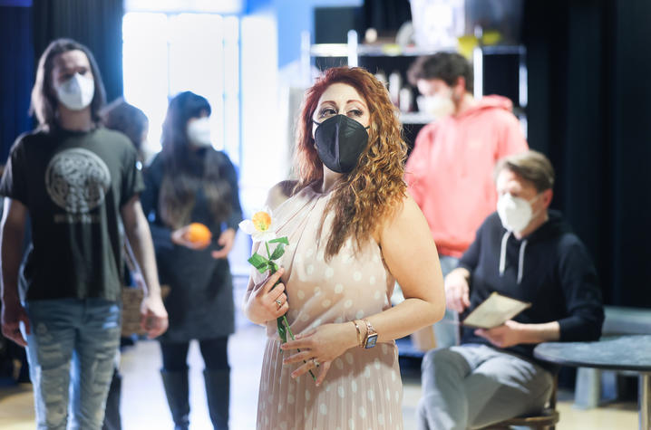 UK students rehearse "La Boheme"