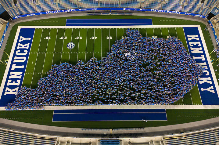 This is a photo of the Class of 2027 on Kroger Field. 