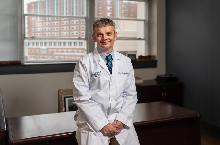 Photo of Kenneth S. Campbell Man in a white lab coat