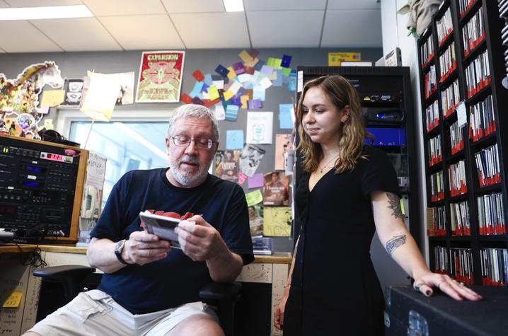 Mary's dad helped her develop a passion for music from a young age. He has passed down his love for radio and enjoys sharing a special bond with his daughter. Carter Skaggs | UKPhoto