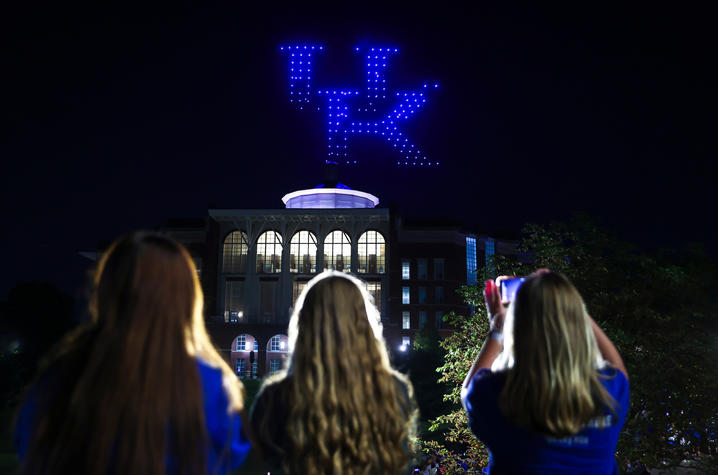 This is a photo of students at UK’s Campus Ruckus event.