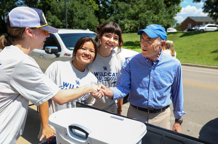 UK President Eli Capilouto at Big Blue Move-In 2025.